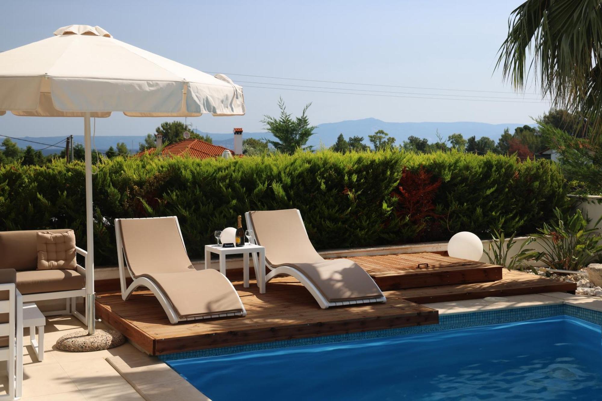 Villa Douglas - Private Pool, Bbq, 4Bdrms, View Pefkochori Eksteriør billede
