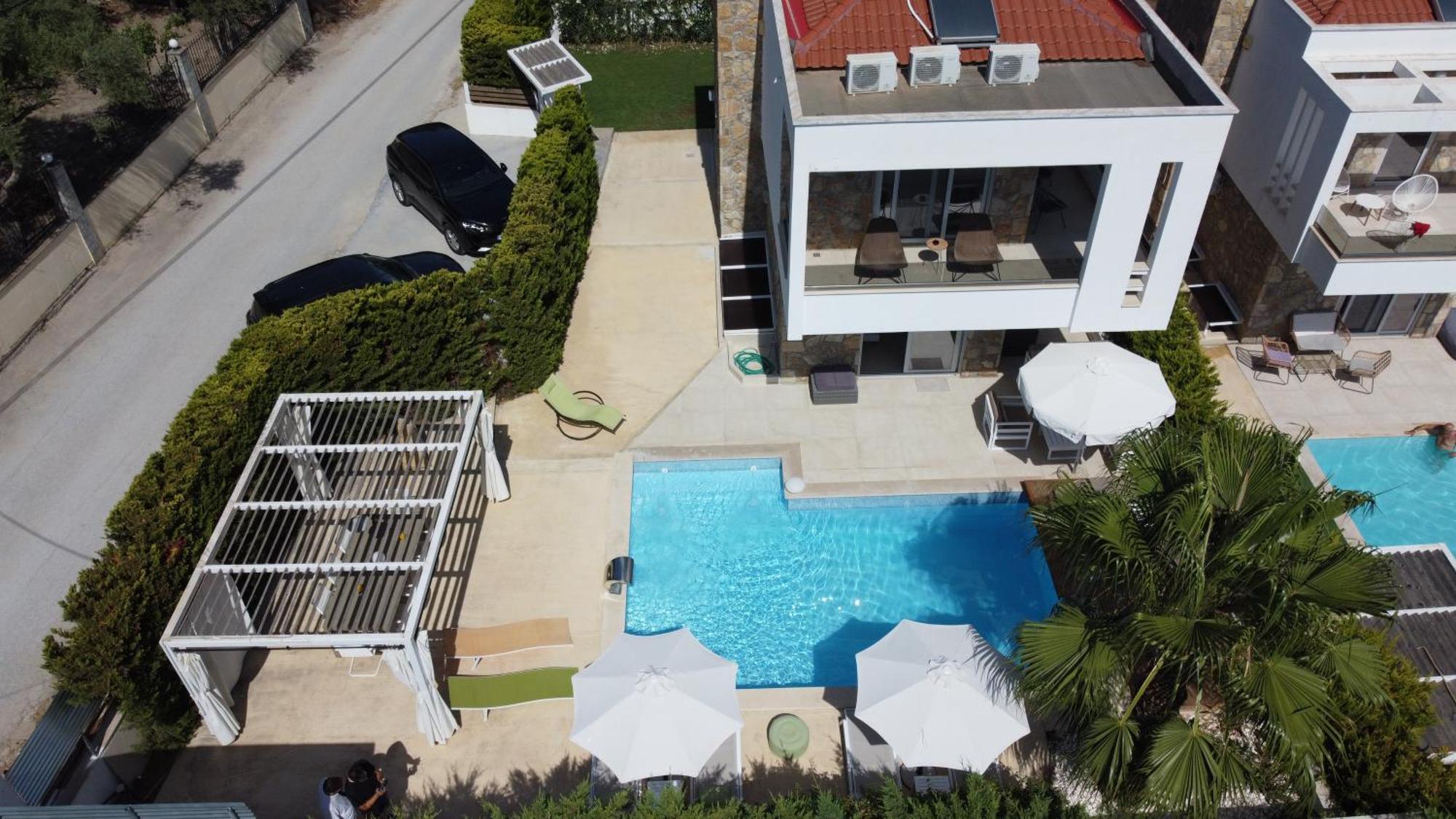 Villa Douglas - Private Pool, Bbq, 4Bdrms, View Pefkochori Eksteriør billede