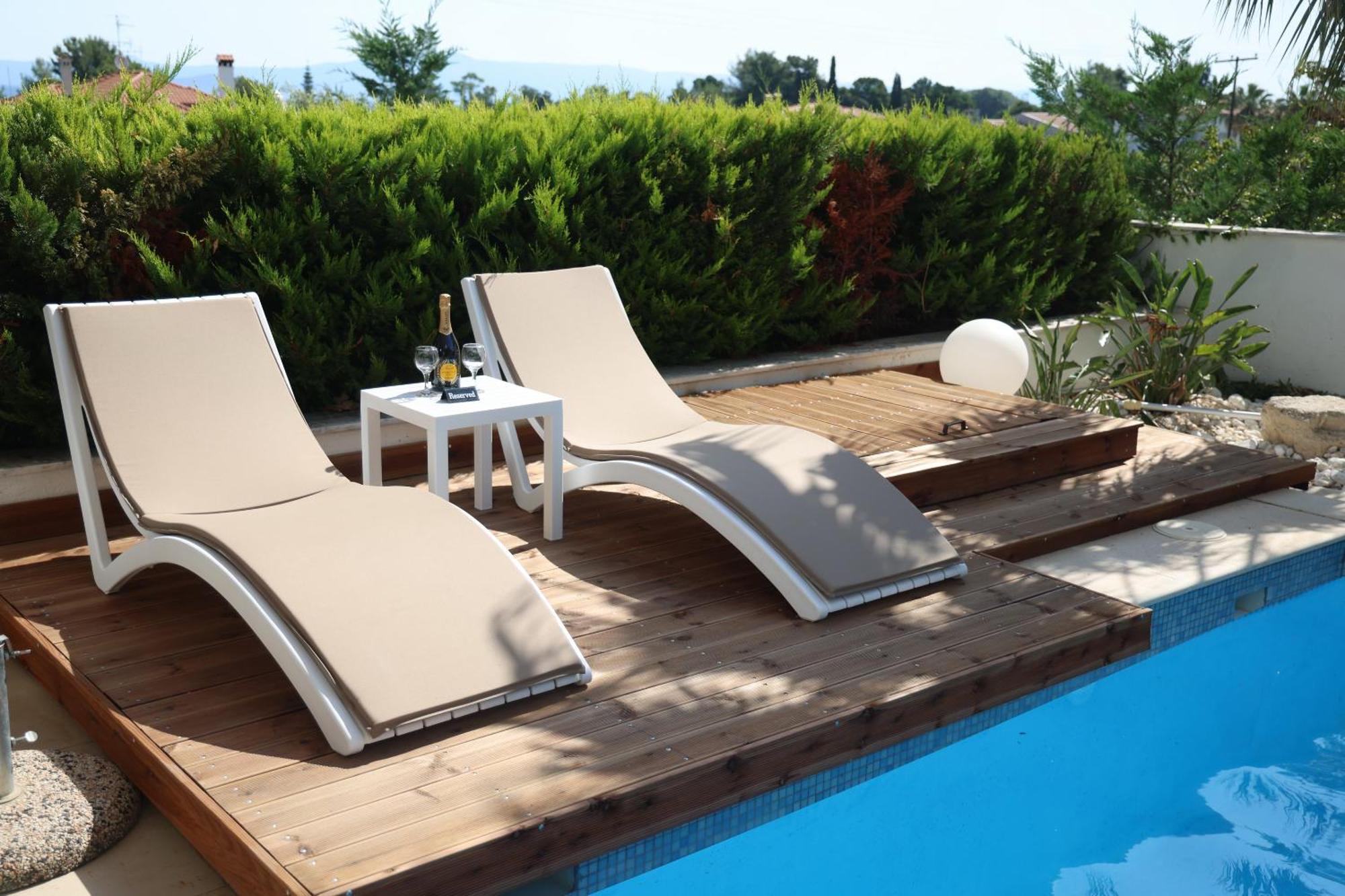 Villa Douglas - Private Pool, Bbq, 4Bdrms, View Pefkochori Eksteriør billede