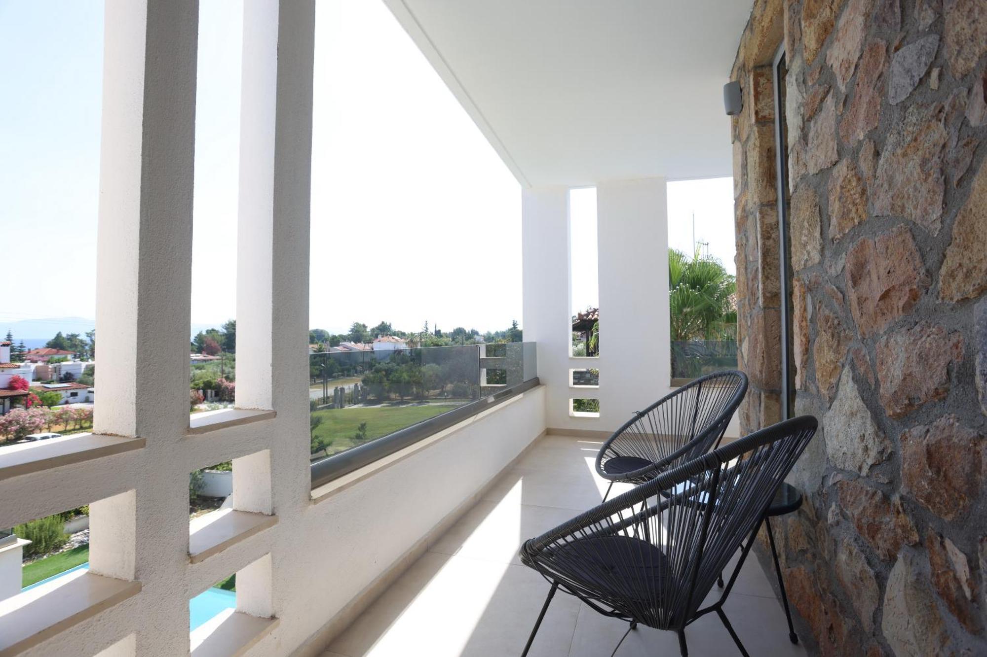 Villa Douglas - Private Pool, Bbq, 4Bdrms, View Pefkochori Eksteriør billede