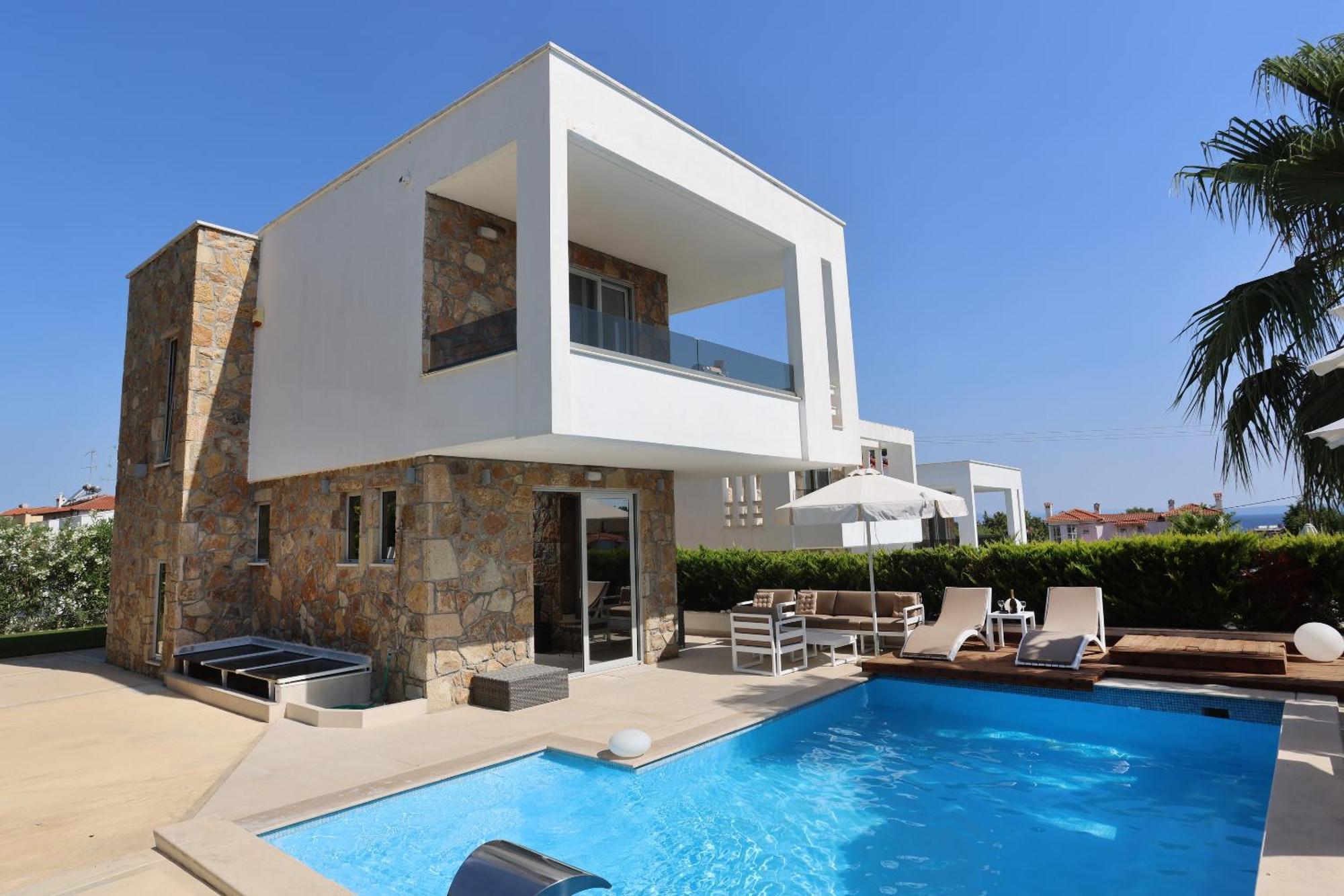 Villa Douglas - Private Pool, Bbq, 4Bdrms, View Pefkochori Eksteriør billede