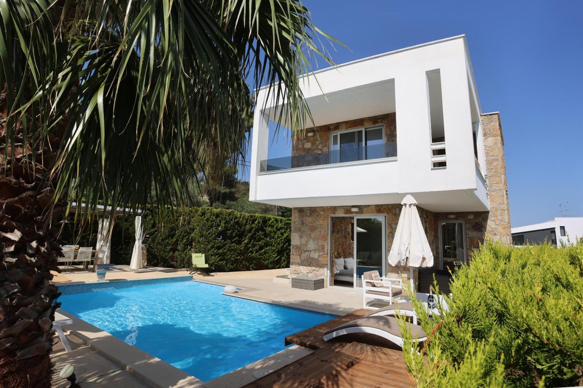 Villa Douglas - Private Pool, Bbq, 4Bdrms, View Pefkochori Eksteriør billede